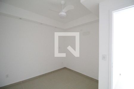 Quarto  de apartamento para alugar com 2 quartos, 75m² em Taquara, Rio de Janeiro