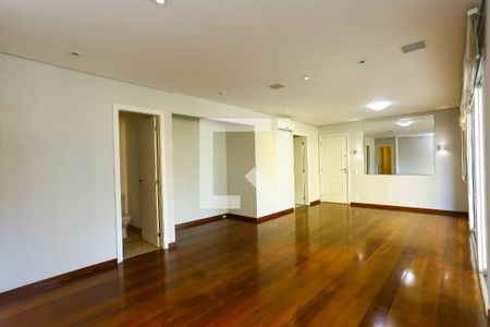 Sala de apartamento à venda com 3 quartos, 130m² em Paraíso do Morumbi, São Paulo