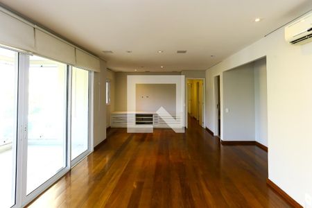 Sala de apartamento à venda com 3 quartos, 130m² em Paraíso do Morumbi, São Paulo
