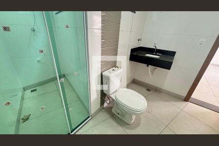 Banheiro da Suíte 1 de casa à venda com 3 quartos, 250m² em Parque Oratório, Santo André