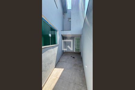 Quintal de casa à venda com 3 quartos, 250m² em Parque Oratório, Santo André