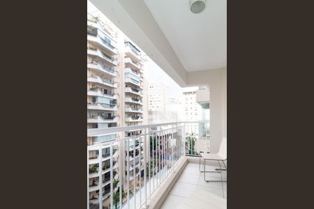 Varanda - Sala de apartamento para alugar com 2 quartos, 55m² em Bela Vista, São Paulo