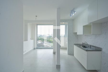 Sala/Cozinha de apartamento para alugar com 3 quartos, 53m² em Socorro, São Paulo