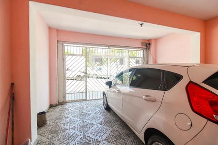 Garagem de casa à venda com 4 quartos, 333m² em Jardim Redil, São Paulo