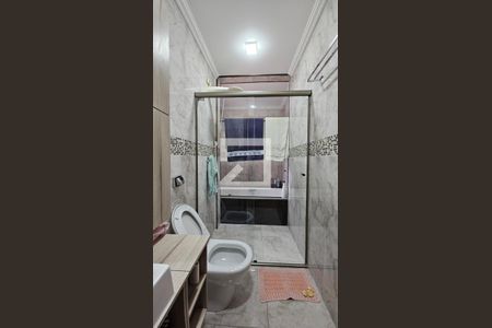 Banheiro 2 de casa à venda com 3 quartos, 200m² em Vila Arriete, São Paulo