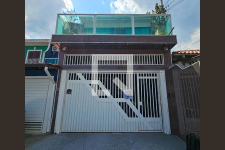 Fachada de casa à venda com 3 quartos, 200m² em Vila Arriete, São Paulo