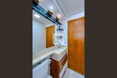 Banheiro de apartamento à venda com 2 quartos, 56m² em Brás, São Paulo