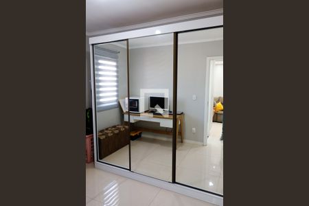 Quarto 1 de apartamento para alugar com 2 quartos, 55m² em Quitaúna, Osasco