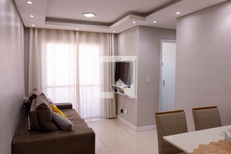 Sala de apartamento para alugar com 2 quartos, 55m² em Quitaúna, Osasco