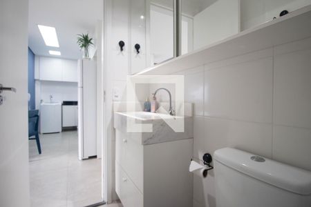 Banheiro de apartamento para alugar com 1 quarto, 35m² em Santo Amaro, São Paulo