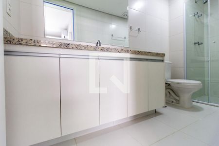 Banheiro de apartamento para alugar com 1 quarto, 42m² em Barra Funda, São Paulo