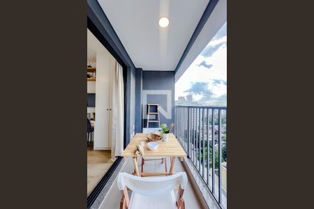 Varanda de kitnet/studio para alugar com 1 quarto, 22m² em Vila Mariana, São Paulo