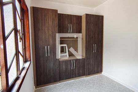 quarto 2 de casa de condomínio para alugar com 4 quartos, 120m² em Jardim Sulacap, Rio de Janeiro