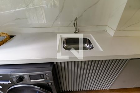 Área de Serviço de apartamento para alugar com 2 quartos, 75m² em Vila Andrade, São Paulo