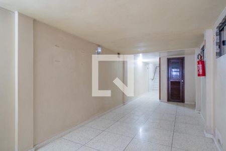 Hall de apartamento à venda com 2 quartos, 71m² em Cristal, Porto Alegre