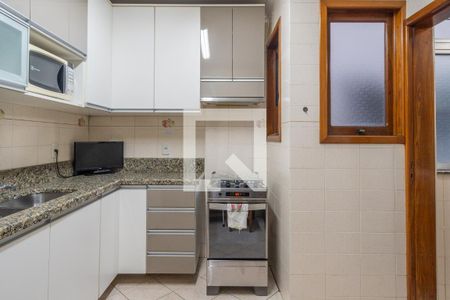 Cozinha de apartamento à venda com 2 quartos, 71m² em Cristal, Porto Alegre