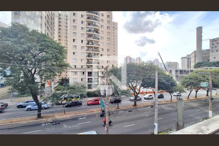 Vista Varanda de kitnet/studio à venda com 1 quarto, 37m² em Pompeia, São Paulo