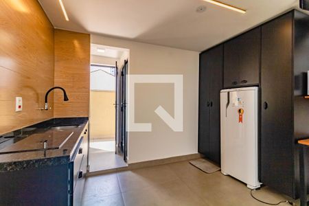 Sala/Cozinha de apartamento para alugar com 1 quarto, 50m² em Mirandópolis, São Paulo