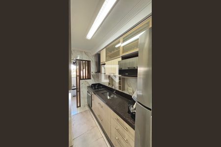 Cozinha de apartamento à venda com 2 quartos, 78m² em Campestre, Santo André