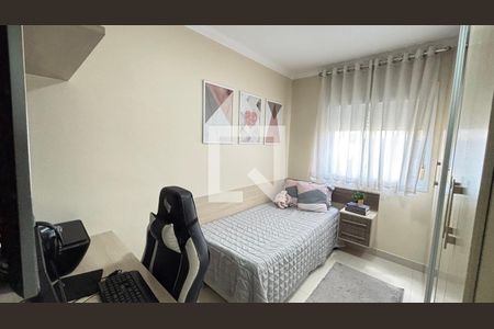 Quarto de apartamento à venda com 2 quartos, 78m² em Campestre, Santo André