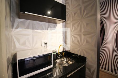 Cozinha de apartamento para alugar com 1 quarto, 35m² em Itaim Bibi, São Paulo