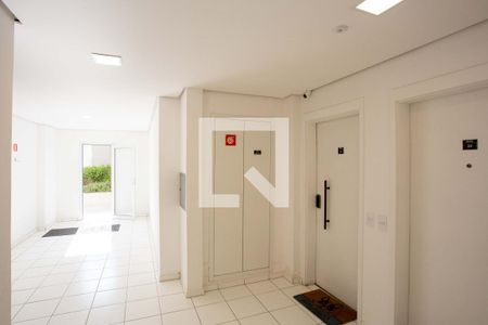 Hall de entrada de apartamento à venda com 2 quartos, 58m² em Bairro dos Casa, São Bernardo do Campo