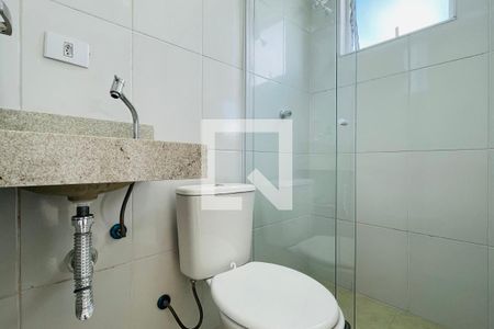 Banheiro de kitnet/studio para alugar com 1 quarto, 31m² em Jardim Adriana, Guarulhos