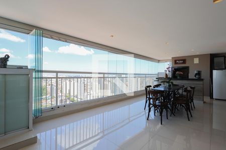 Varanda  de apartamento à venda com 3 quartos, 120m² em Santa Teresinha, São Paulo