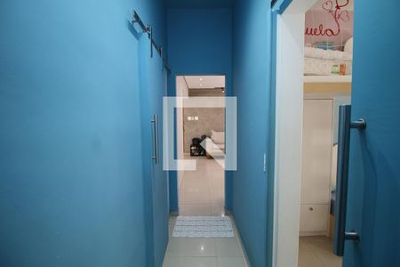 Corredor de apartamento à venda com 2 quartos, 77m² em Penha Circular, Rio de Janeiro