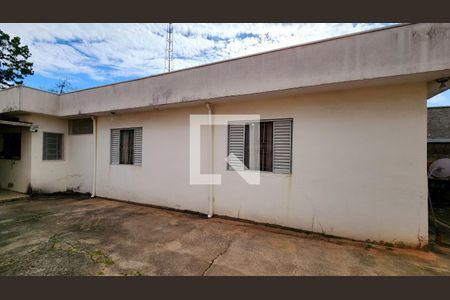 Quintal de casa à venda com 2 quartos, 360m² em Vila Vianelo, Jundiaí