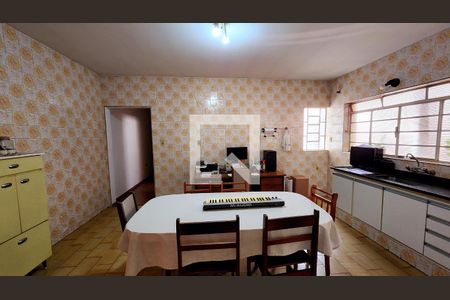 Cozinha de casa à venda com 2 quartos, 360m² em Vila Vianelo, Jundiaí