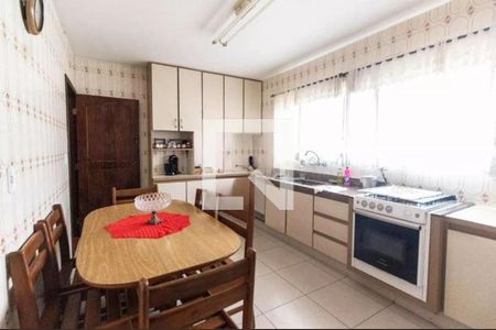 Foto 01 de casa à venda com 3 quartos, 220m² em Vila Dom Pedro II, São Paulo