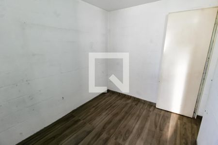 Quarto 1 de apartamento para alugar com 2 quartos, 45m² em Conjunto Promorar Raposo Tavares, São Paulo