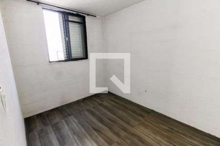 Quarto 1 de apartamento para alugar com 2 quartos, 45m² em Conjunto Promorar Raposo Tavares, São Paulo