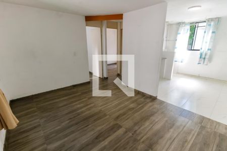 Sala de apartamento para alugar com 2 quartos, 45m² em Conjunto Promorar Raposo Tavares, São Paulo