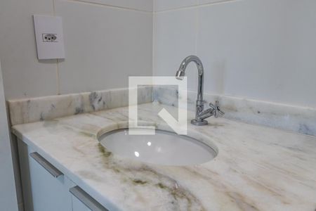 Banheiro de apartamento para alugar com 2 quartos, 48m² em Nova Aldeinha, Barueri
