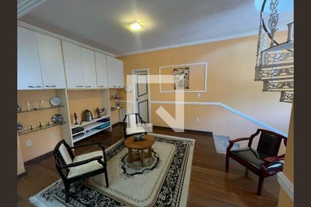 Casa à venda com 3 quartos, 220m² em São Francisco, Niterói