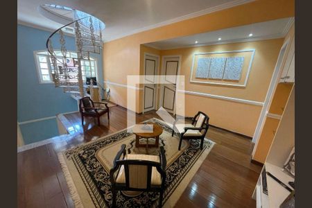 Casa à venda com 3 quartos, 220m² em São Francisco, Niterói