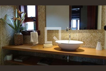 Casa à venda com 4 quartos, 550m² em Camboinhas, Niterói