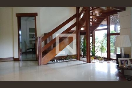 Casa à venda com 4 quartos, 550m² em Camboinhas, Niterói