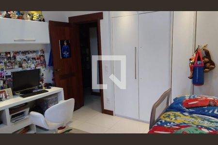 Casa à venda com 4 quartos, 550m² em Camboinhas, Niterói