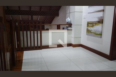 Casa à venda com 4 quartos, 550m² em Camboinhas, Niterói