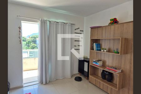 Casa à venda com 3 quartos, 300m² em Piratininga, Niterói