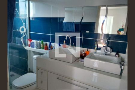 Casa à venda com 3 quartos, 300m² em Piratininga, Niterói