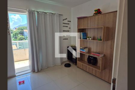 Casa à venda com 3 quartos, 300m² em Piratininga, Niterói