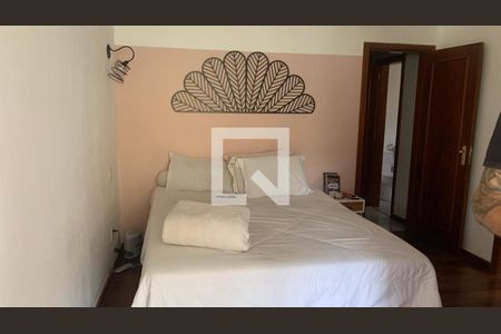 Casa à venda com 4 quartos, 250m² em Pendotiba, Niterói