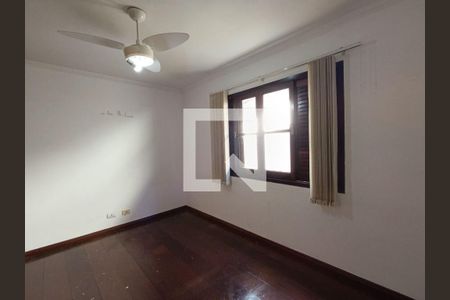 Casa à venda com 3 quartos, 202m² em Vila Sonia, São Paulo