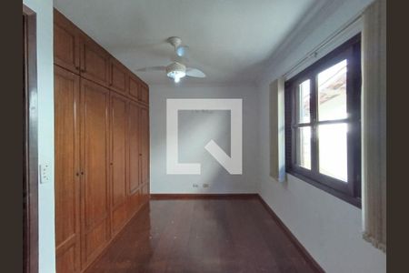 Casa à venda com 3 quartos, 202m² em Vila Sonia, São Paulo