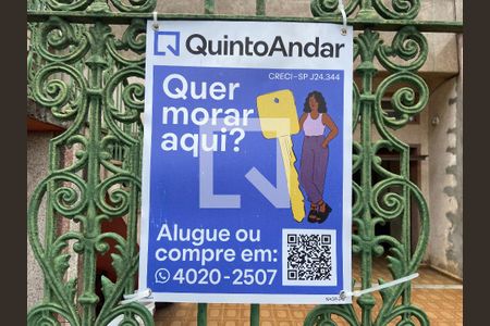 Fachada plaquinha  de casa para alugar com 3 quartos, 220m² em Vila Invernada, São Paulo