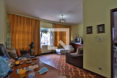 Sala de casa à venda com 3 quartos, 220m² em Vila Invernada, São Paulo